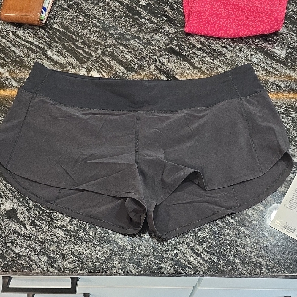 lululemon athletica Women's Dark Gray Athletic Shorts - Picture 5 of 5